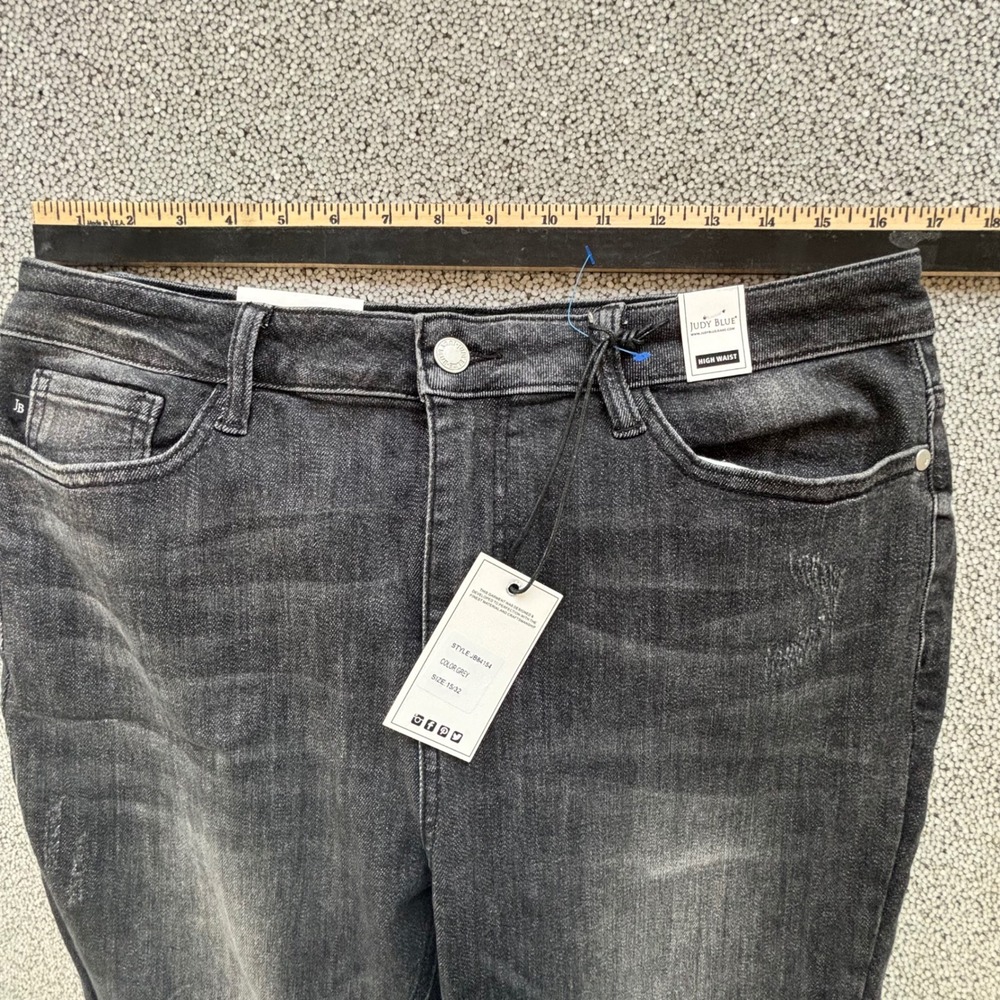 Judy Blue High Waist Jeans Women's 15/32 Black Stretch Raw Hem NWT Edgy Modern - Picture 4 of 9